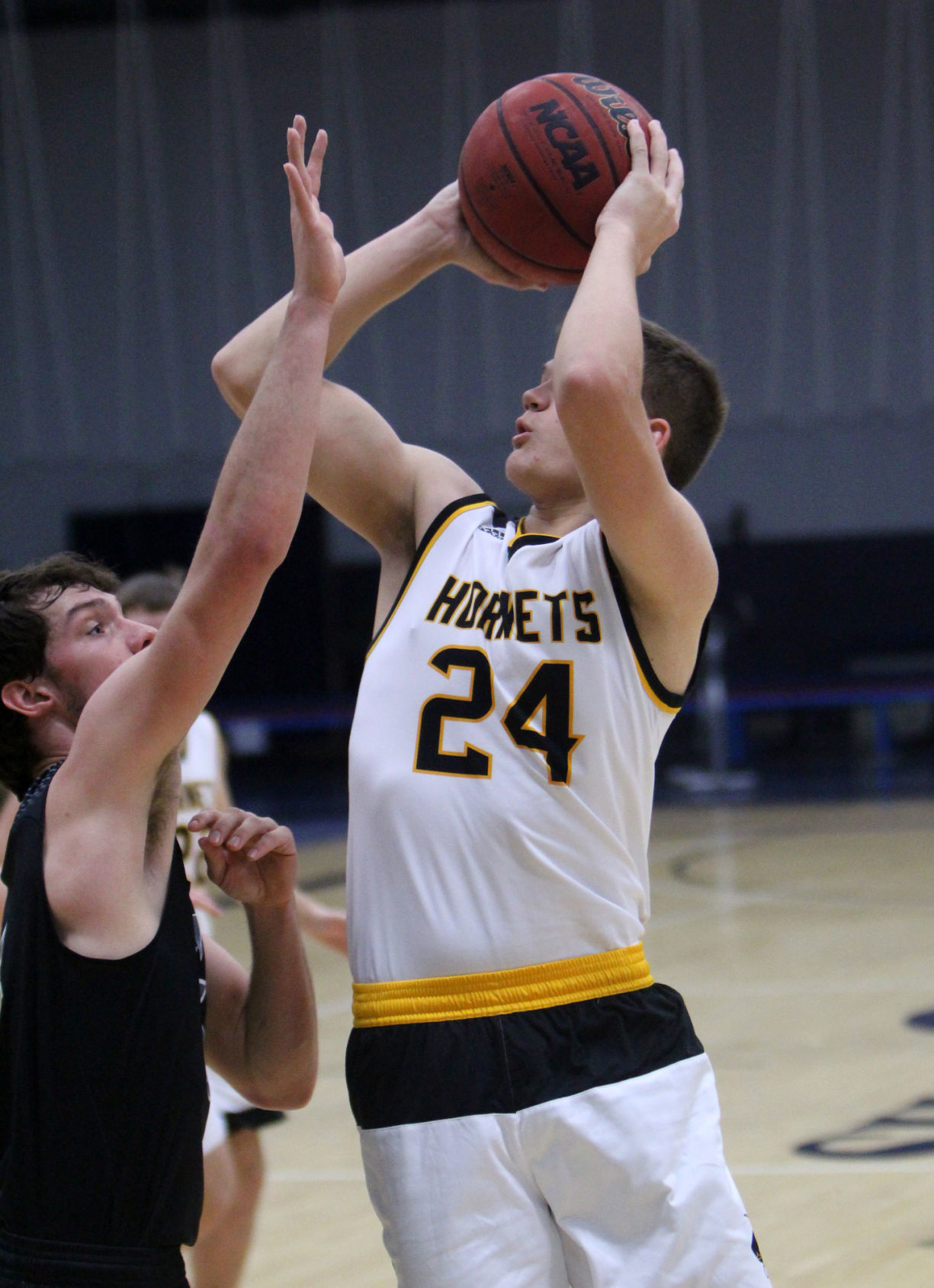 Cadott vs Elmwood/Plum City at UW-Stout 12-1-18